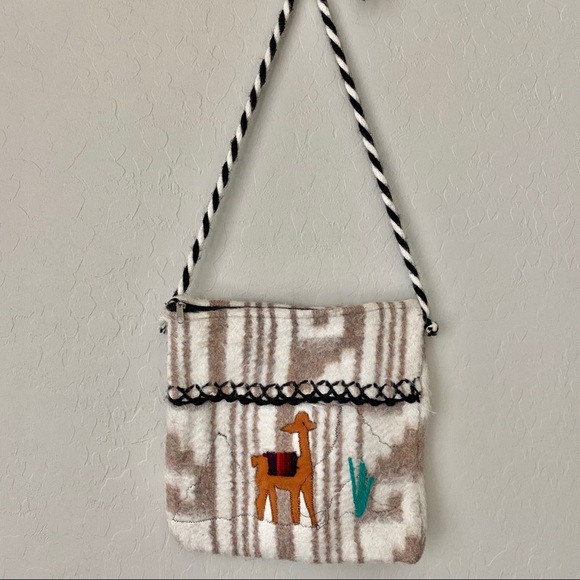 Handcrafted Beige and Brown Crossbody Bag - Picture 2 of 3